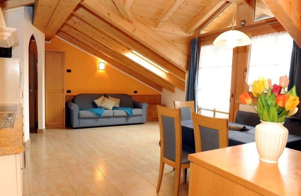 Chalet Tea Da Bondi Livigno Exterior photo