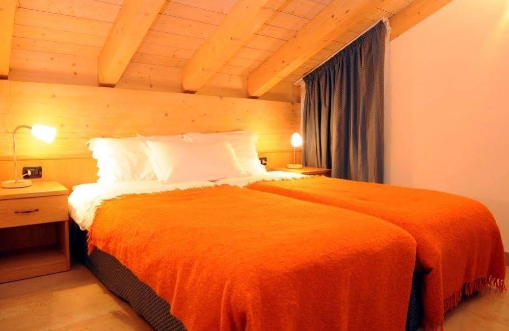 Chalet Tea Da Bondi Livigno Exterior photo